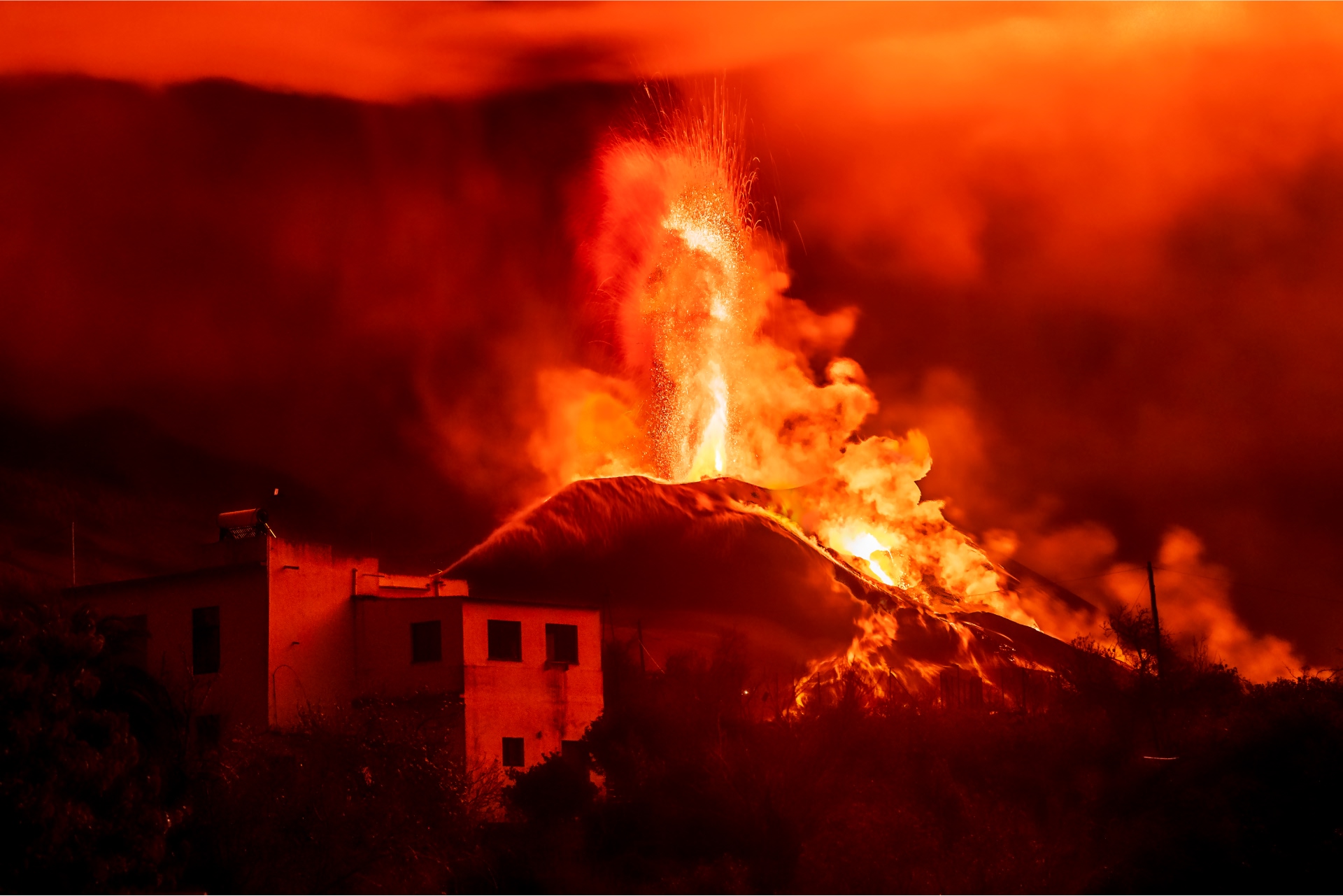 Volcán de La Palma en erupción