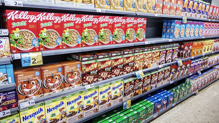 Nestlé reconoce que más del 60% de sus alimentos no son saludables