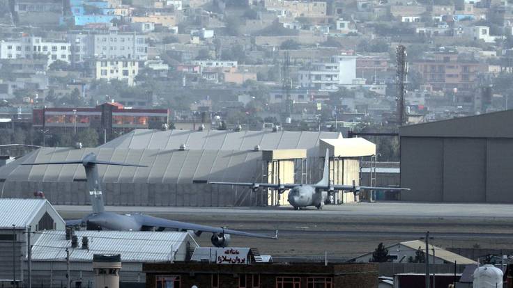 El fotoperiodista Juan Carlos Quintero, desde el aeropuerto de Kabul: &quot;Hay un silencio inusual&quot;