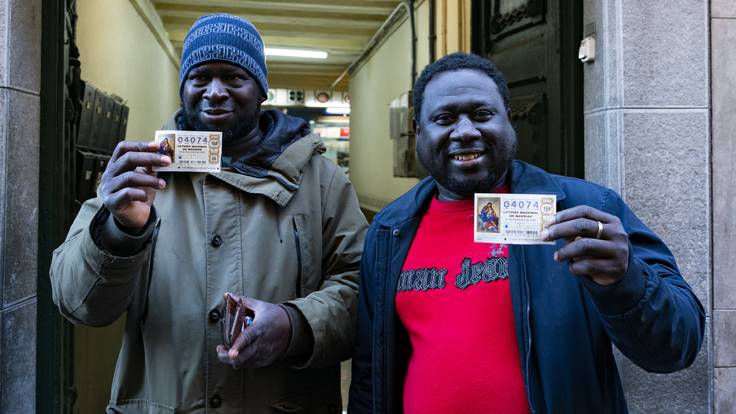 Ibrahim, llegó a Europa en patera y ha ganado el segundo premio de la Lotería de Navidad