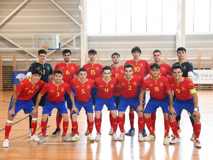 El segoviano de Pablos prepara con España el Europeo sub-19 de fútbol sala | Deportes | Cadena SER