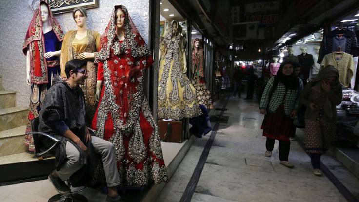 Mes del Mundo: Cachemira limitará las bodas ostentosas