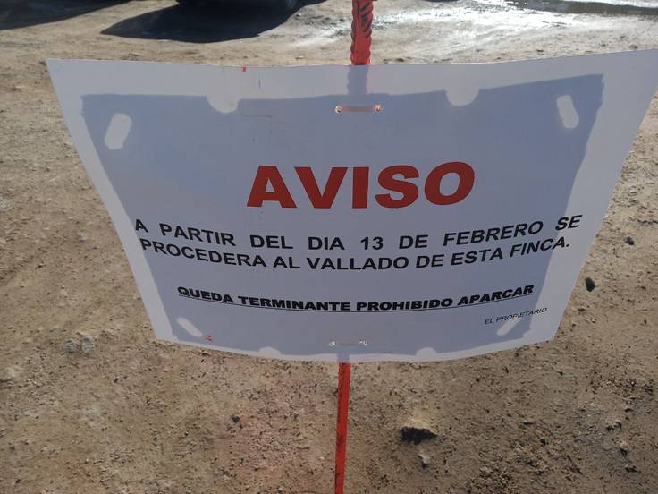 Anuncian el vallado de las tierras que se usan como aparcamiento en la estación Segovia-Guiomar