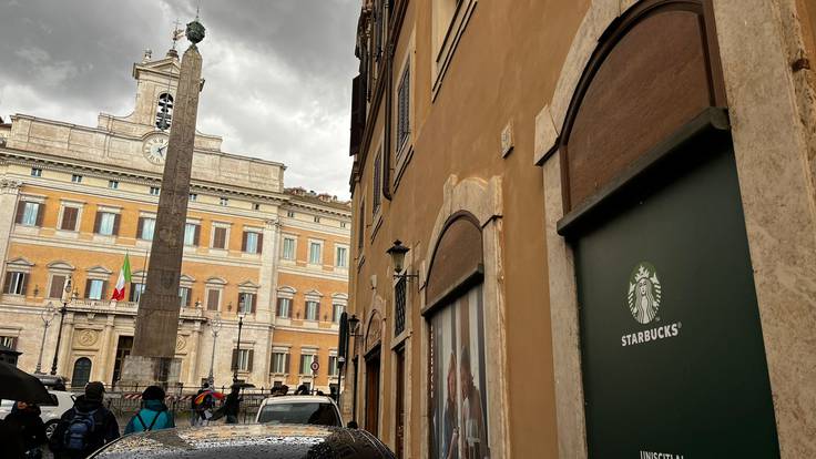 Starbucks llega al centro histórico de Roma, pero el histórico espresso italiano resiste