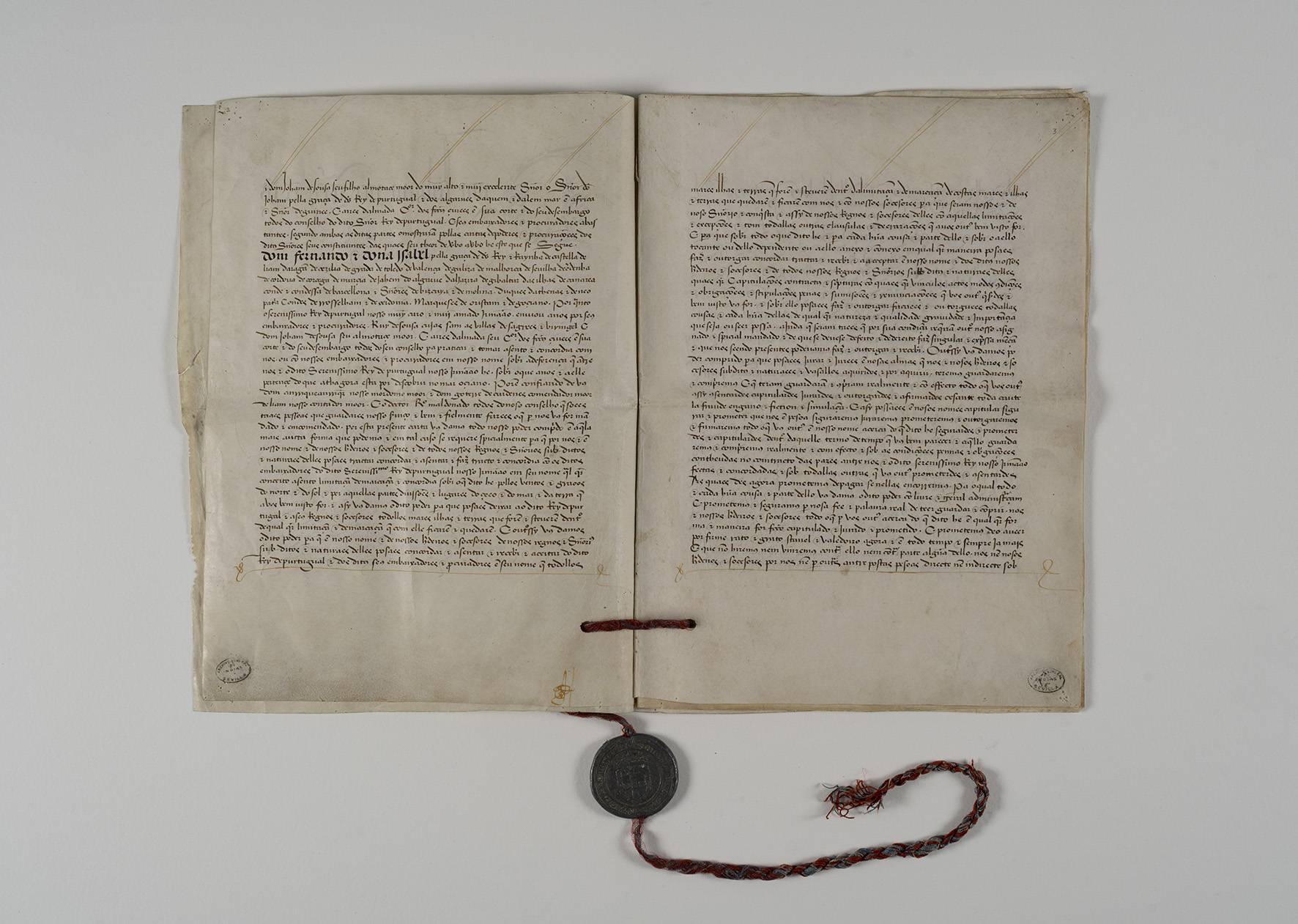 El Archivo General de Indias presenta el Tratado de Tordesillas tras su  restauración | Ocio y cultura | Cadena SER