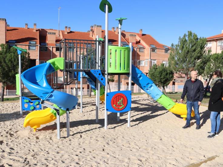 Nuevo parque infantil en el barrio San José - El Palo Mirasierra
