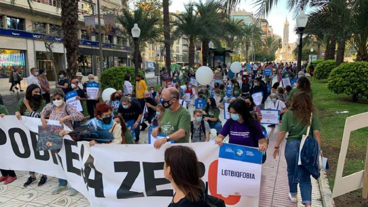 Paloma Jiménez y José Roel, campaña Pobresa Zero en Hoy por Hoy Alicante (15-10-2021)