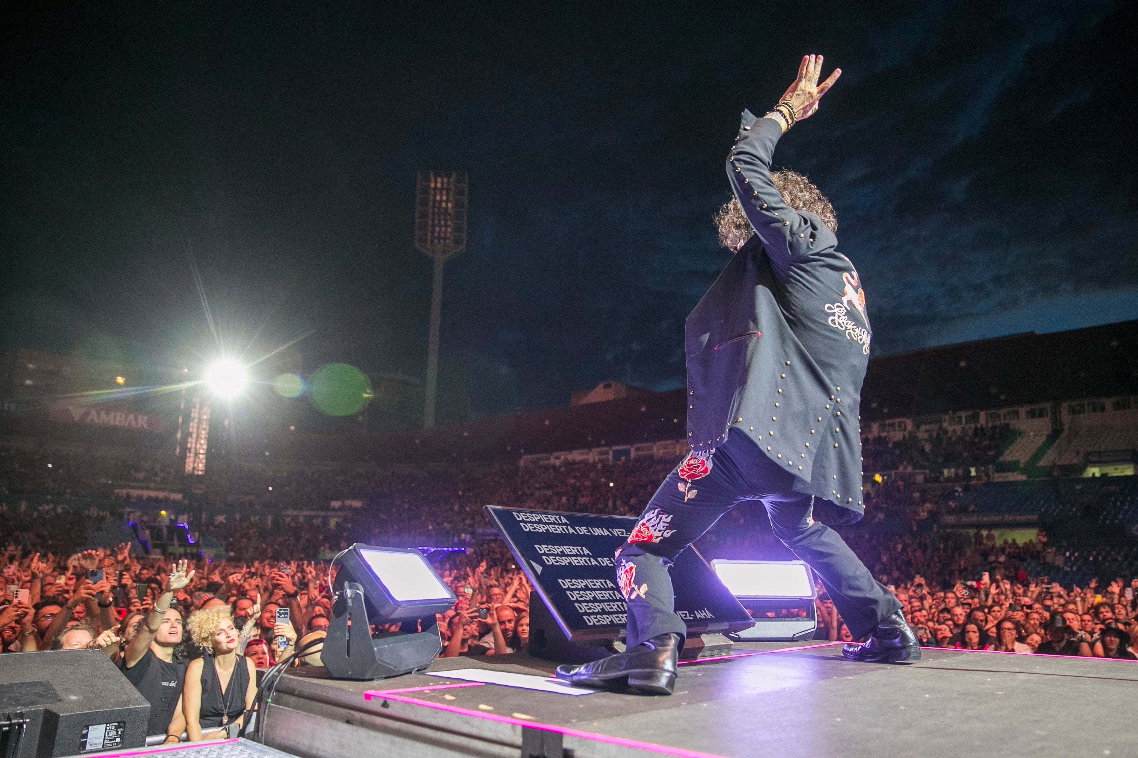 Enrique Bunbury vuelve a Zaragoza: Concierto especial en 2025 6 Bunbury conquista Zaragoza en un concierto histórico | Radio Zaragoza | Cadena SER