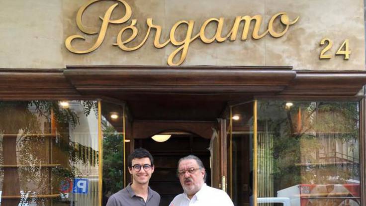 Dos generaciones al frente de la renovada librería más antigua de Madrid
