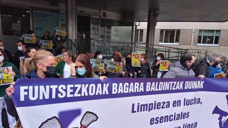 La huelga de limpieza en Osakidetza obliga al cierre de quirófanos en Gipuzkoa