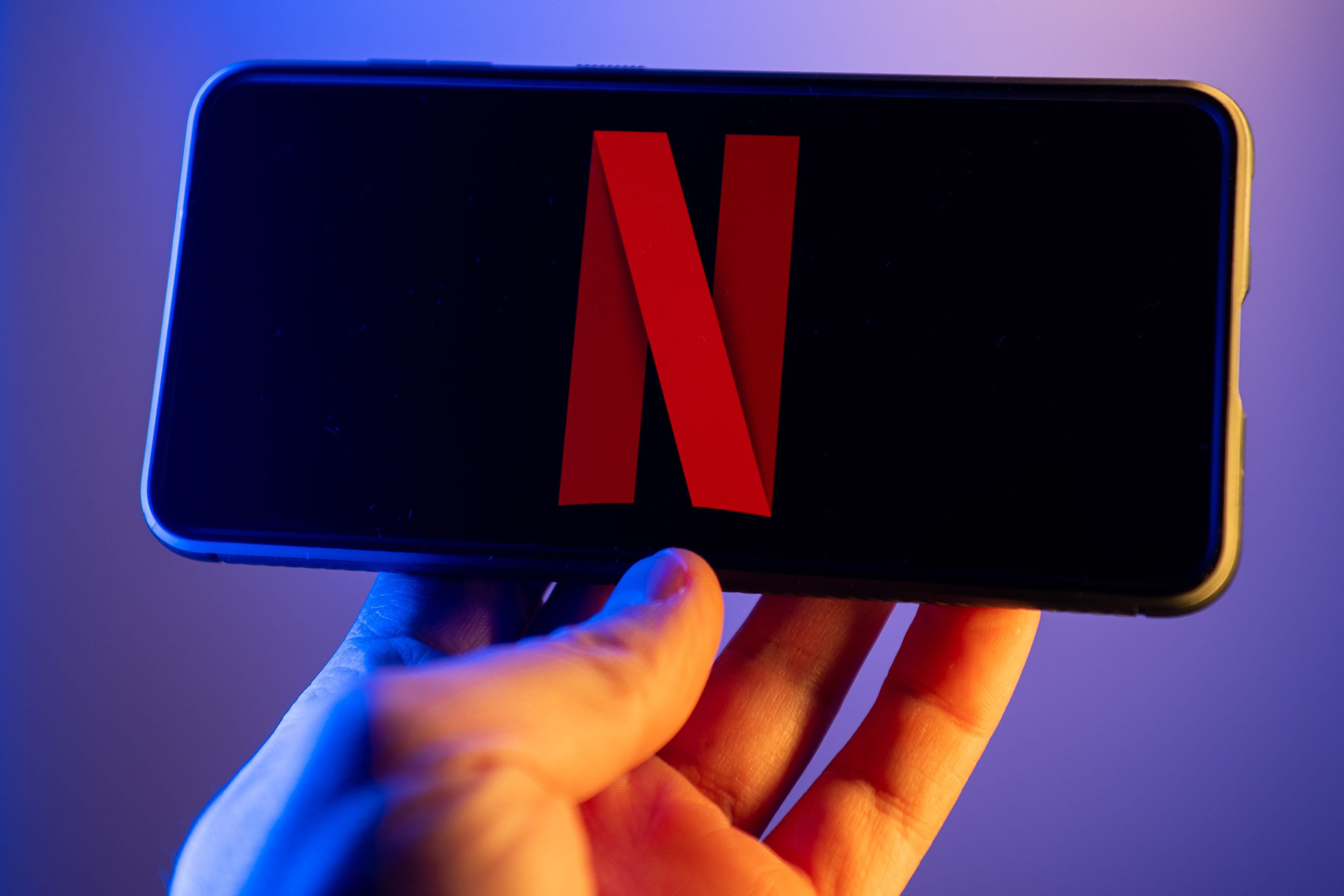 Otro estudio eleva a 2,5 millones la pérdida de suscriptores de Netflix por  su plan contra las cuentas compartidas