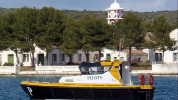 Els pràctics del port a Ses Veus de la Mar de Menorca