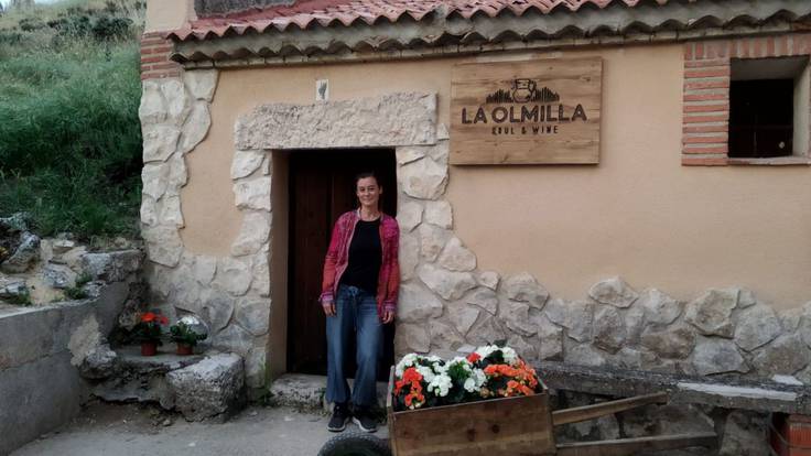 La pomotora del proyecto &#039;La Olmilla&#039;, Silvia Camacho, repasa en la SER en qué van a consistir y cómo se van a desarrollar las visitas a la bodega subterránea, ubicada en Peñafiel