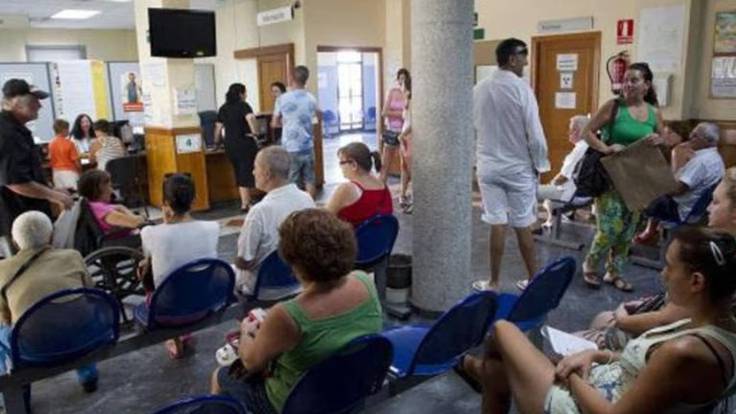 La espera para operarse en un hospital público español es de cuatro meses