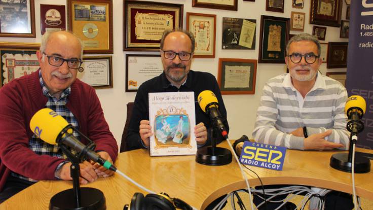 Pedro Juan Parra, Rafa Hernández y Guzmán Bernabeu hablo sobre la publicación que se presentará esta tarde (30/03/2023)
