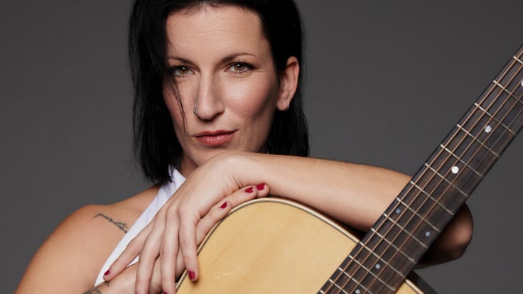 Tragaluz-Entrevista a la cantautora alcoiana Neus Ferri