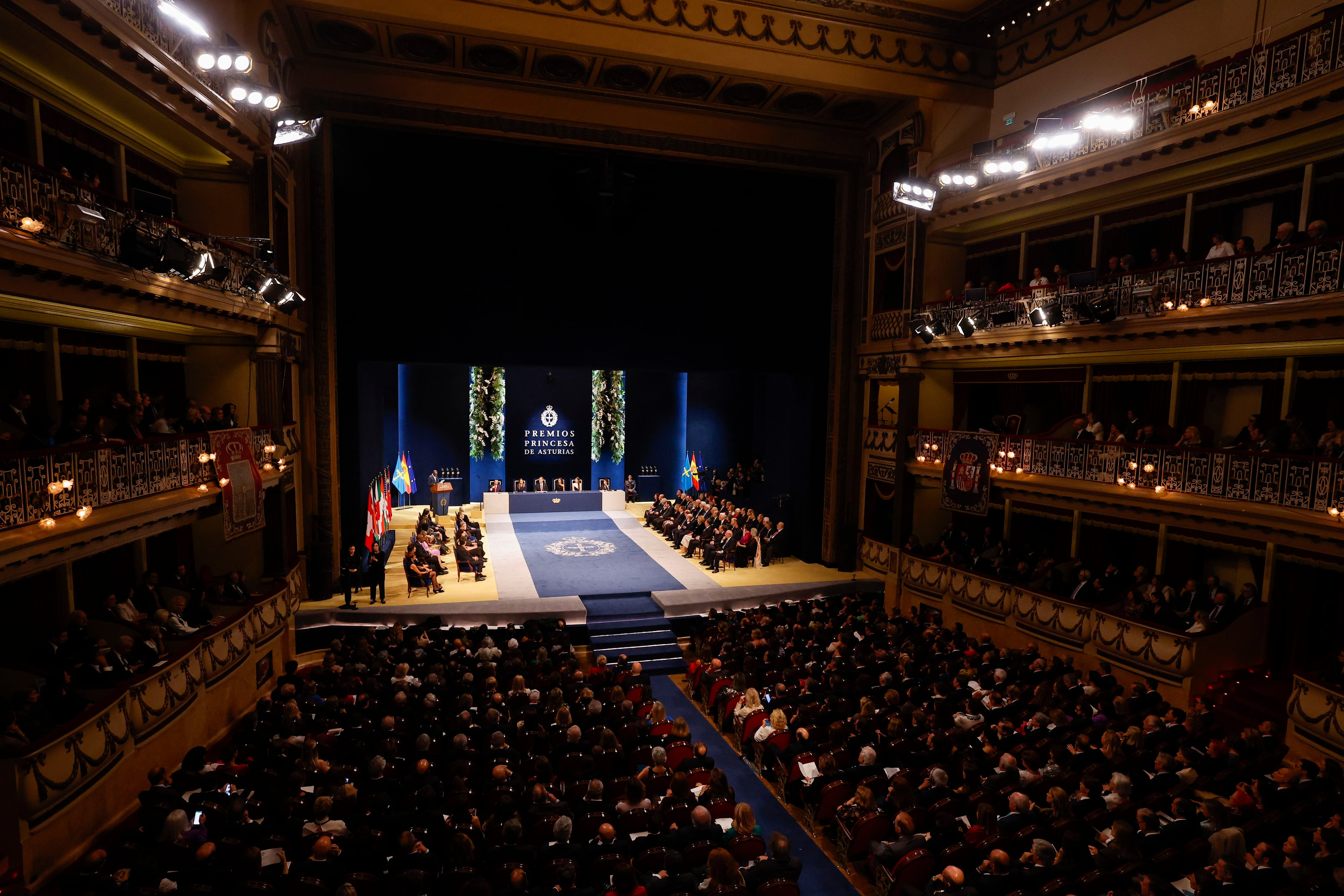 OVIEDO, 20/10/2023.- Un momento de la 43º edición de los Premios Princesa de Asturias, este viernes en el  Teatro Campoamor de Oviedo. EFE/ Chema Moya
