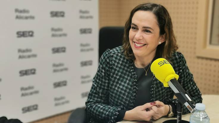 Laura Navarro, directora del aeropuerto Alicante-Elche Miguel Hernández, en Hoy por Hoy Alicante