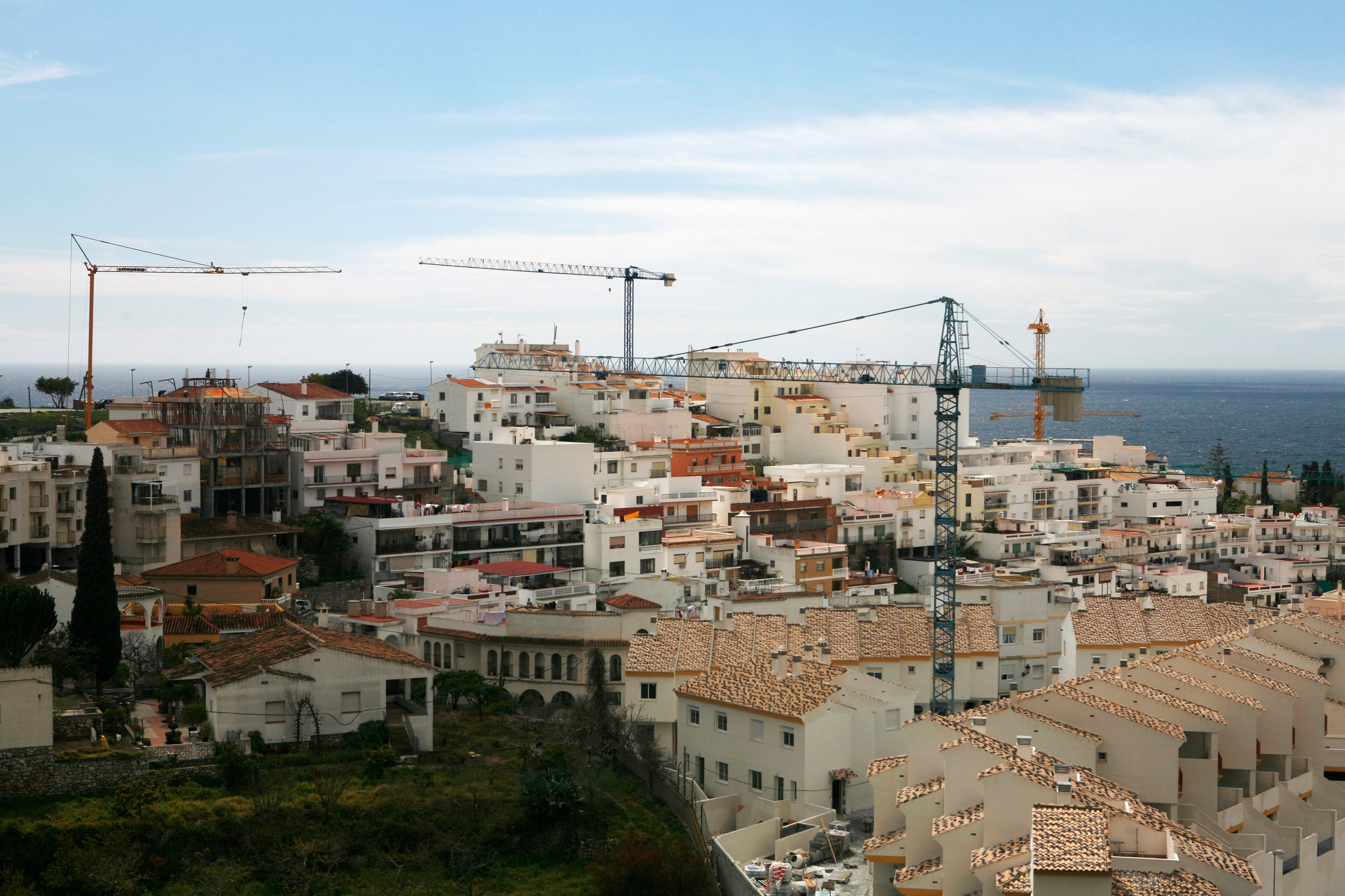 Comprar casa sin hipoteca es posible: más de la mitad de las ventas de  enero se pagaron al contado | Actualidad | Cadena SER