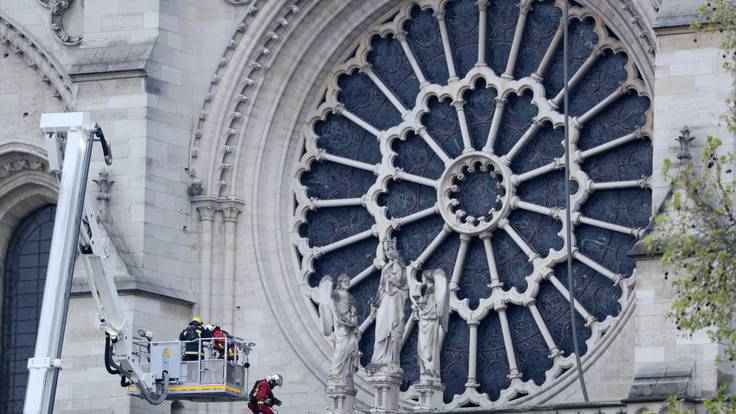 Notre Dame aguanta