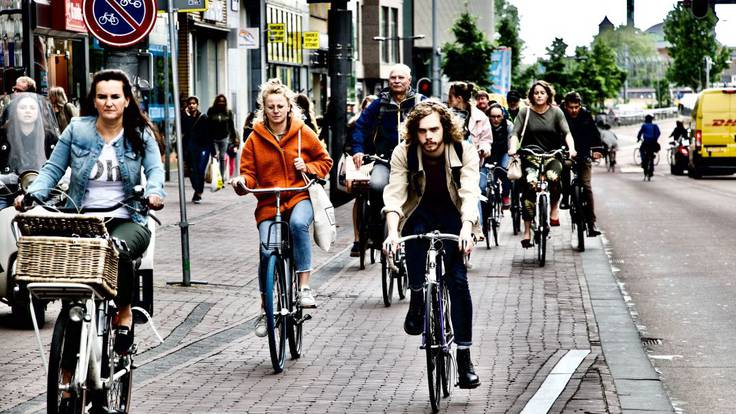 Conflicto volverse loco Abierto Blauwe Loper: Países Bajos construirá el puente para ciclistas más largo de  Europa: Países Bajos construirá el puente para ciclistas más largo de  Europa | Actualidad | Cadena SER