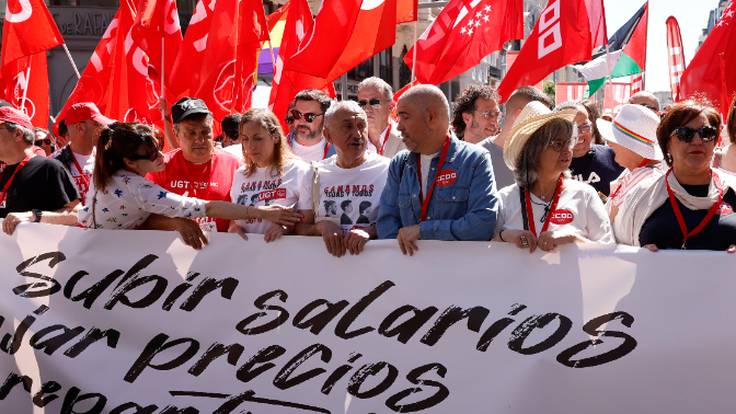 Los sindicatos amagan otra vez con llevar su indignación a la calle si la patronal no se sienta a negociar una subida salarial