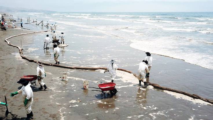 Pescadores artesanales afectados por el derrame de Repsol en Perú, en Hoy por Hoy Alicante