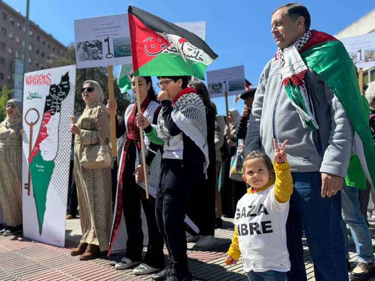 Miles de personas reclaman en Pamplona parar el &quot;genocidio&quot; en Gaza y la ruptura de relaciones con Israel.