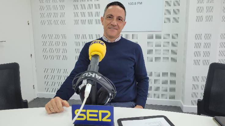 Entrevista a Carlos Pamblanco de Grupo Fuster en Radio Benidorm