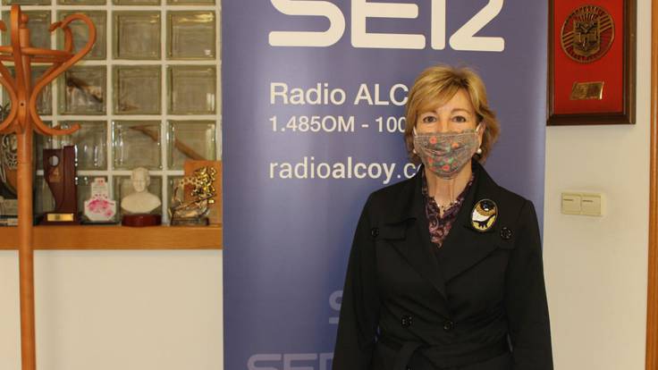 Entrevista a Lirios Aracil, presidenta de la Asociación de Familiares y Amigos de Alzhéimer de Alcoy y comarca.