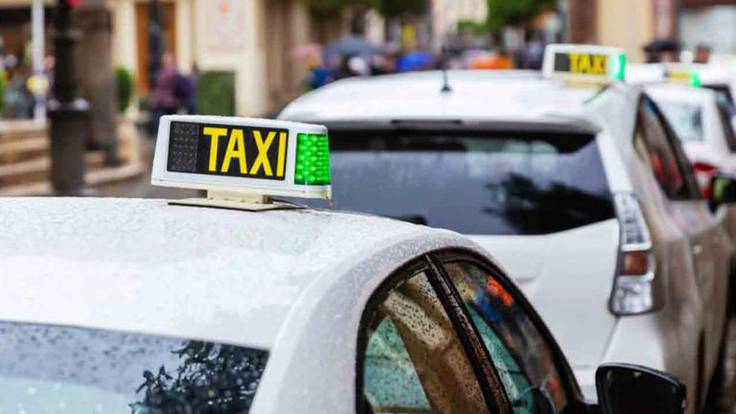 Llanos del Caudillo volverá a contar con taxi, tras 15 años de espera y tres intentos