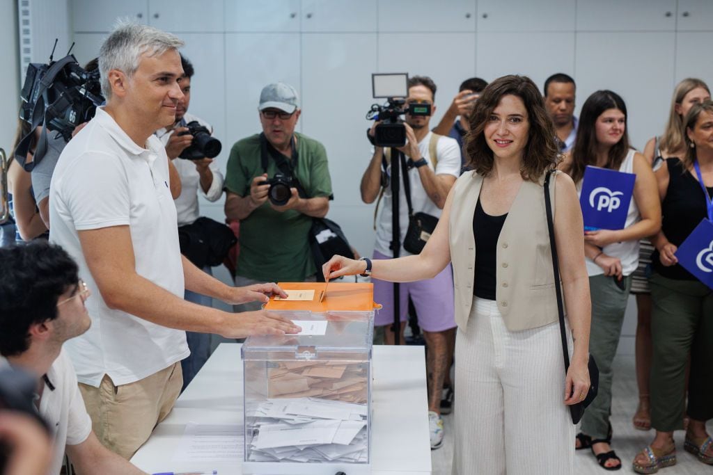Isabel Díaz Ayuso, presidenta de la Comunidad de Madrid, ha ejercido su derecho a voto hace solo unos minutos
