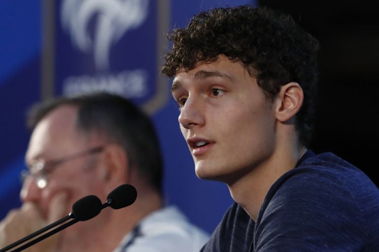 Pavard durante una rueda de prensa. 