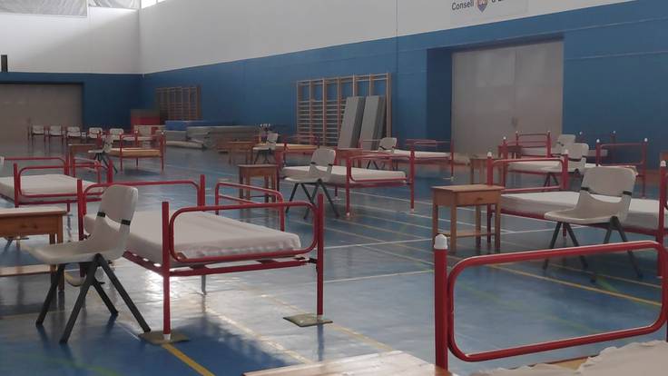 Cruz Roja no descarta ampliar las camas en el polideportivo de sa Blanca Dona