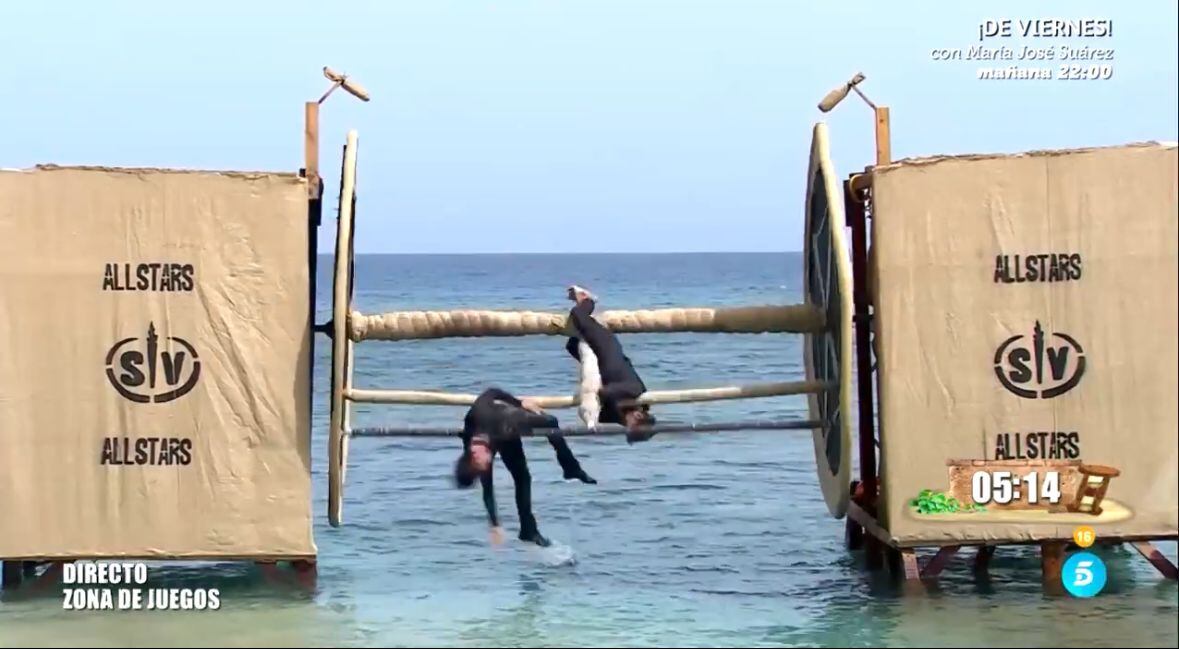 Duras críticas a 'Supervivientes' por lo que han hecho tras la aparatosa  caída de uno de sus concursantes: "Todo por el espectáculo" | Cine y TV |  Cadena SER