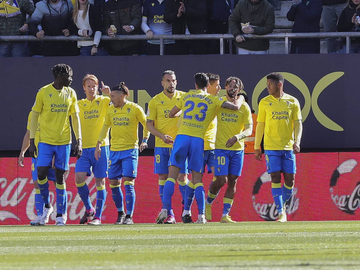 Rayo Vallecano - Cádiz CF: la historia juega contra los amarillos