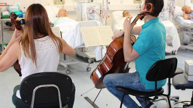 &quot;La música humaniza los hospitales&quot; Guillermo  Giner, fundador de Músicos por la Salud