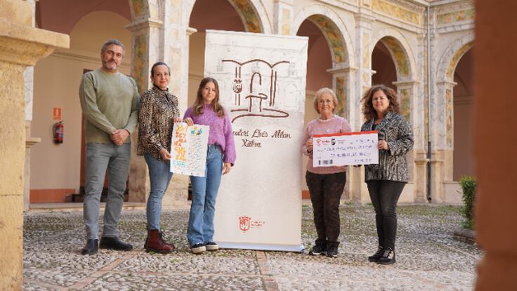 Amor Amorós, primera teniente de alcalde de Xàtiva, explica la Semana Cultural del Conservatorio