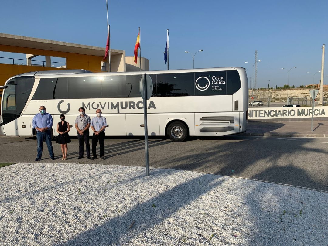 Un autobús conectará directamente Murcia con la prisión de Campos del Río |  Actualidad | Cadena SER