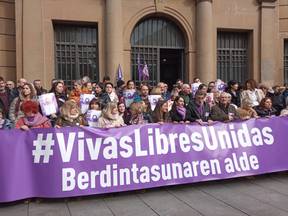 Manifestación del 8M en Pamplona por el Día de la Mujer 2024: horario y recorrido de las marchas feministas en Navarra