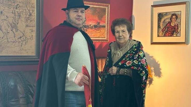 Juanjo y Lucía: bailar una jota con tu abuela