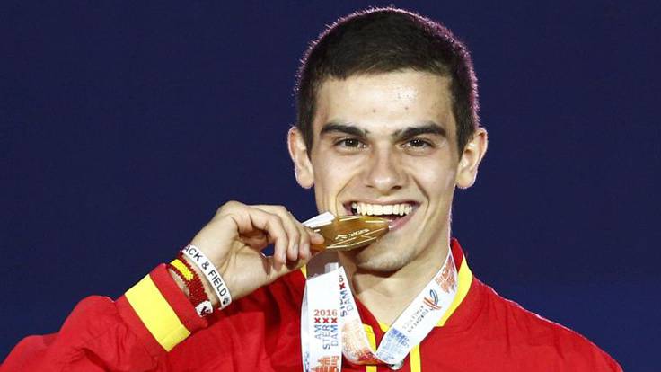 Bruno Hortelano celebra el oro en los 200 metros