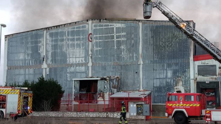 Causas del incendio de la empresa Cascajares en Dueñas