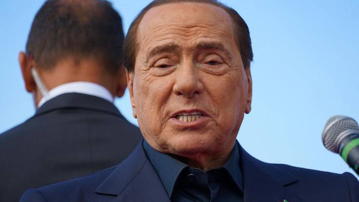 Preocupación por la salud de Berlusconi al contagiarse de coronavirus