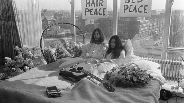 Fernando Neira explica la foto icónica de John Lennon y Yoko Ono