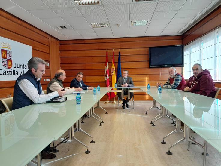 La Junta agilizará la modernización de las infraestructuras de la comunidad de regantes de Carrión-Saldaña-Villamoronta