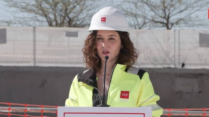 Isabel Díaz Ayuso, presidenta de la Comunidad de Madrid, achaca, en parte, el retraso del Plan Vive a las demoras en conceder licencias de ciertos ayuntamientos.