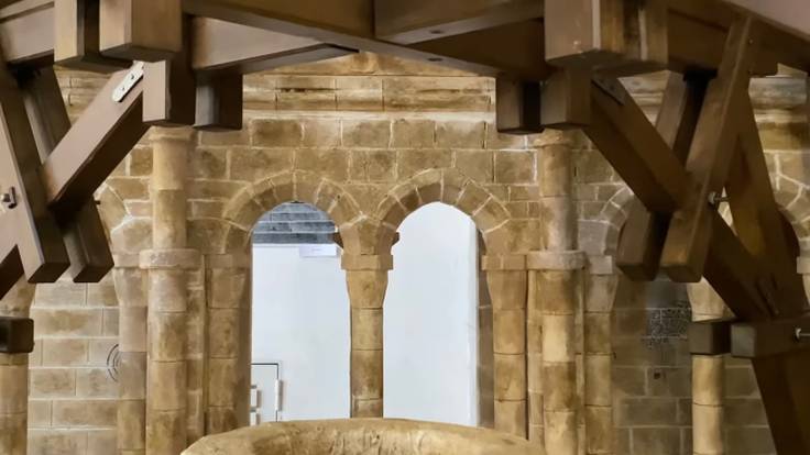 Estudiantes de Cuenca crean una maqueta gigante de la torre del Ángel de la catedral