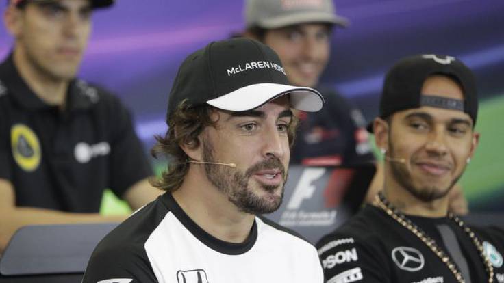 &#039;El Larguero&#039; (01-11-2015): La polémica de MotoGP, la última decepción de McLaren y la consulta de Valdano