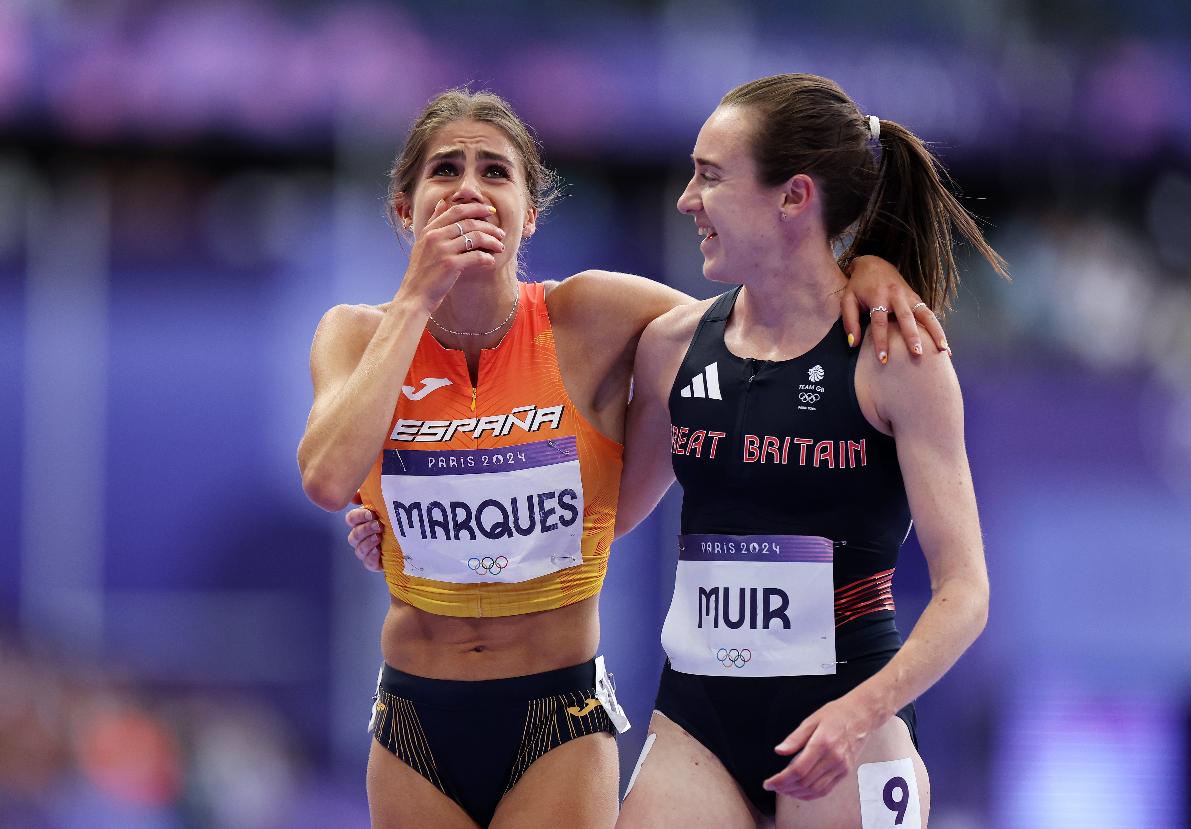 Águeda Marqués se gana el corazón de toda España con su compañerismo tras colarse en la final de 1.500